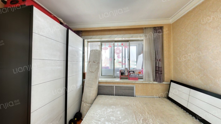 开发区范阳路南侧中间层三居适合三口之家-卧室B