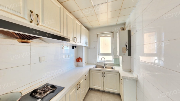 花园式社区全南两居室精装修可拎包入住-厨房