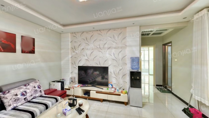 简单装修，户型方正，房本满五不唯一，配套齐全。-客厅