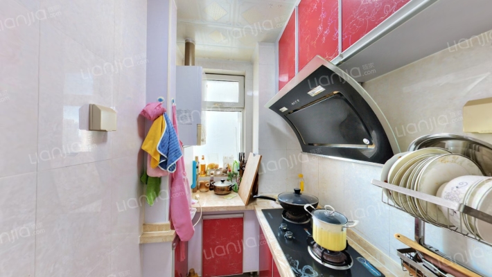 简单装修，户型方正，房本满五不唯一，配套齐全。-厨房