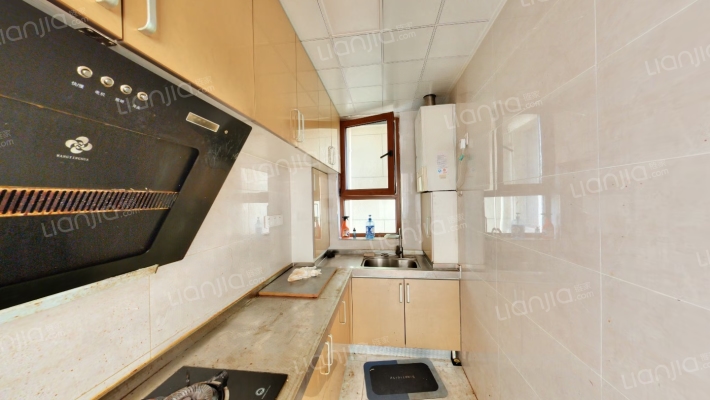 高铁新干线 3室1厅 南-厨房