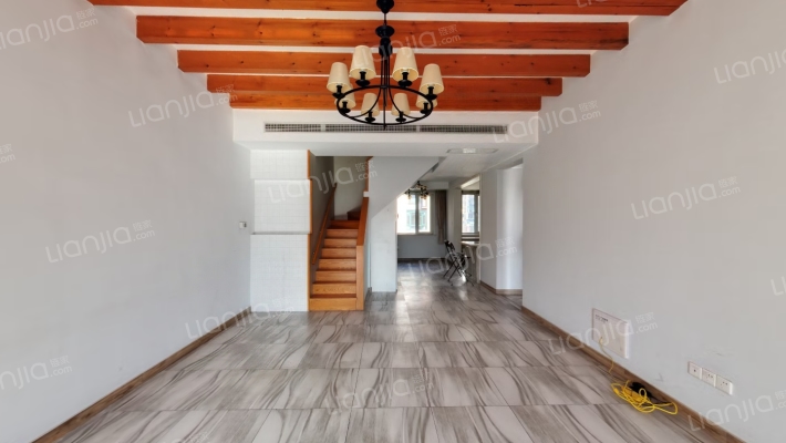 香邑溪谷洋房上跃，精装修 全部品牌 带露台-客厅A