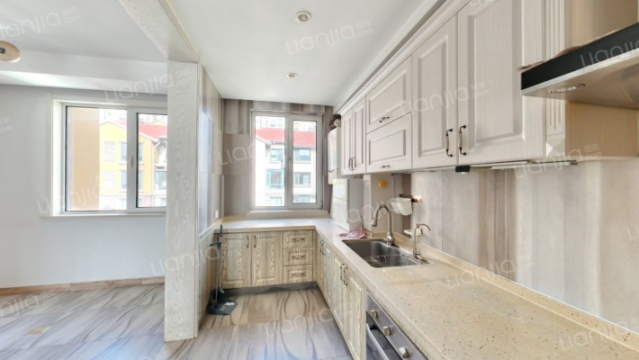 香邑溪谷洋房上跃，精装修 全部品牌 带露台-厨房