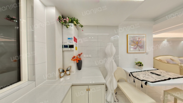 交通方便，配套齐全，采光好，无遮挡-厨房