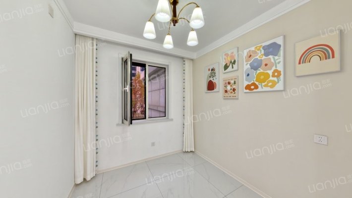 交通方便，配套齐全，采光好，无遮挡-卧室B