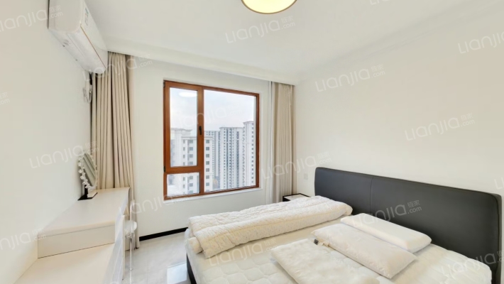 高铁新干线 3室1厅 南 北-卧室C