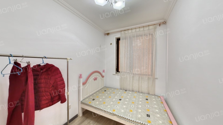 满五唯一、装修未住、自住标准、诚意出售-卧室C