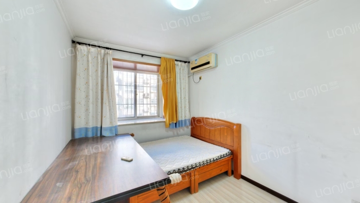 仙颐园，满五年，南北通透两居室，房本在手随时过户-卧室B