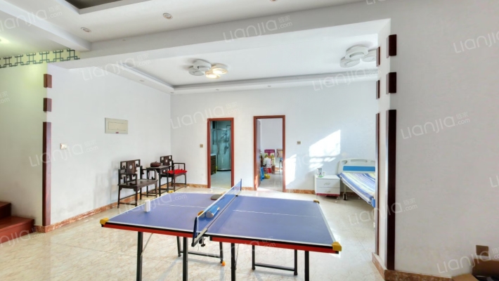 南北通透，户型方正，低楼层，花园小区，拎包入住-客厅A