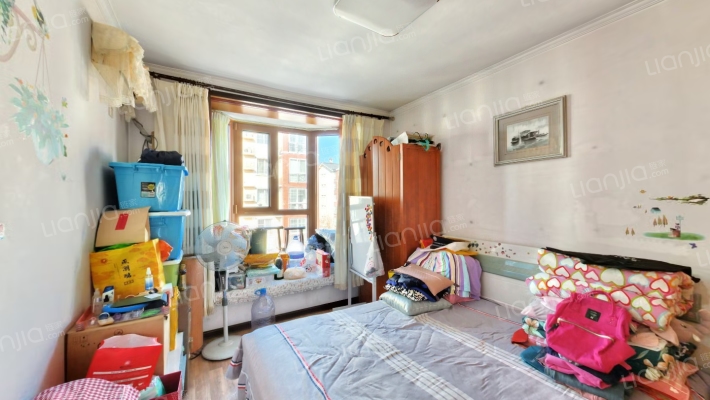 德信公园南侧 1梯2户 板楼公摊小 中间好楼层 南北通透-卧室A