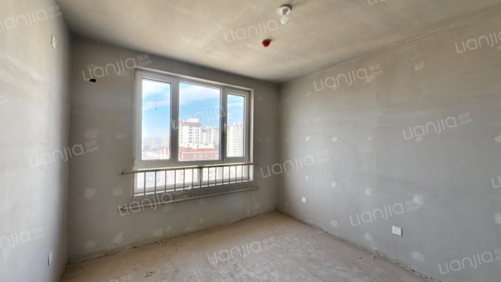 德信公园旁朝南一居室高楼层采光充足-卧室