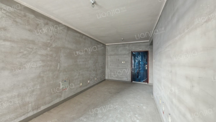 天伦湾 园林社区 集中供暖 保利物业-客厅