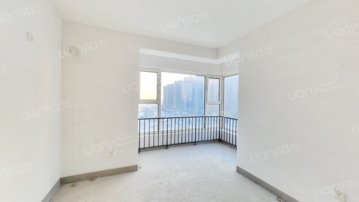 狮子城三局业主诚心出售毛坯随意装修-卧室C