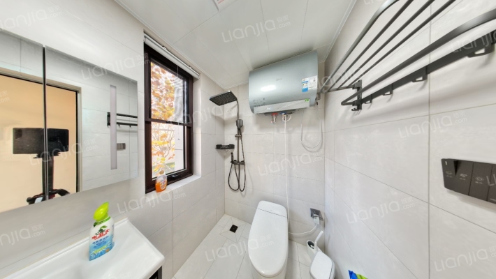 樾府国际 113平 精装未住 三面朝阳 洋房 可贷款-卫生间B