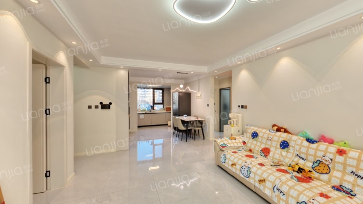 樾府国际 113平 精装未住 三面朝阳 洋房 可贷款-客厅