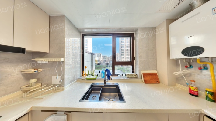 樾府国际 113平 精装未住 三面朝阳 洋房 可贷款-厨房