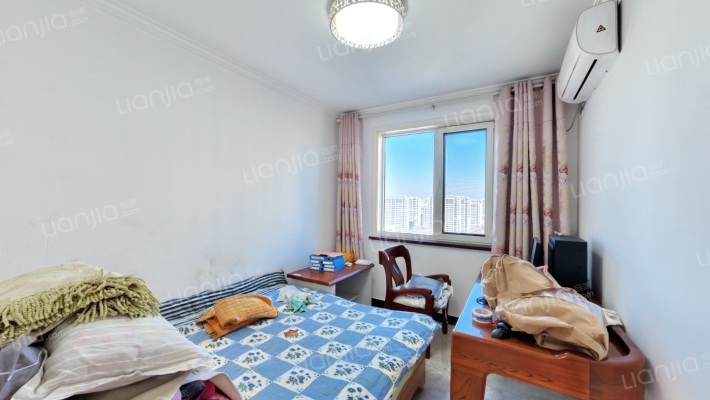 狮子城精装三居室  转角飘窗  采光视野好-卧室B