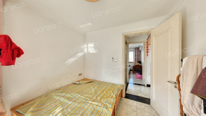 狮子城精装三居室  转角飘窗  采光视野好-卧室C