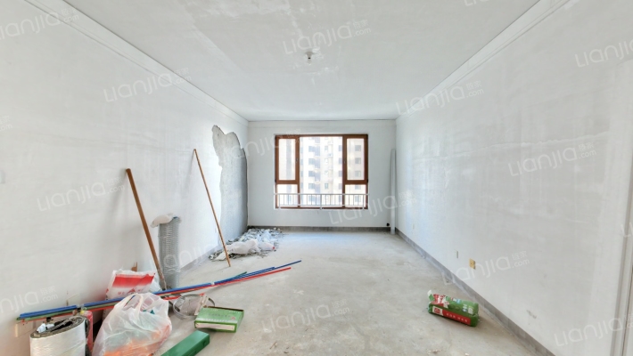 业主诚意出售，毛坯房随意装修，房本满二。。。-客厅