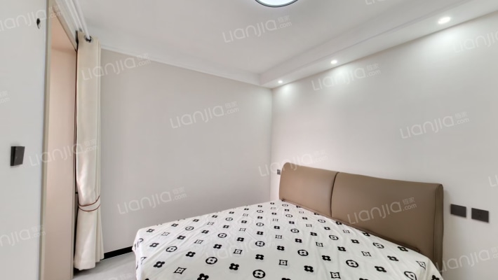 户型方正，中间楼层，花园小区，封闭管理-卧室B