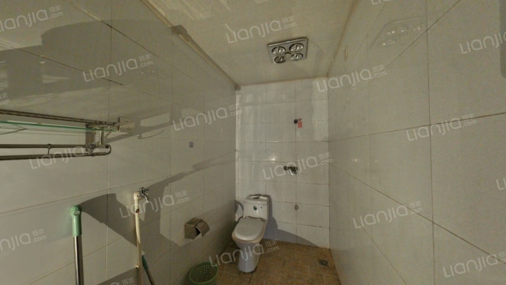 房子属于朝南两居，好楼层，采光好，简单装修本满二-卫生间