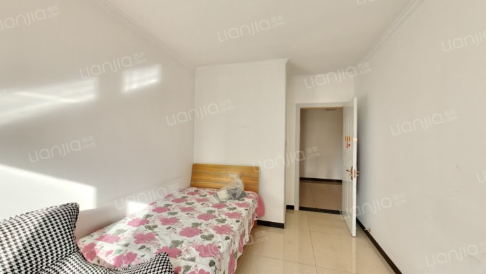 好位置   一梯两户电梯洋房  户型方正  精装修-卧室B