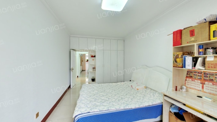 范阳路沿线  步梯一层三居室 集中供暖  出行方便-卧室B