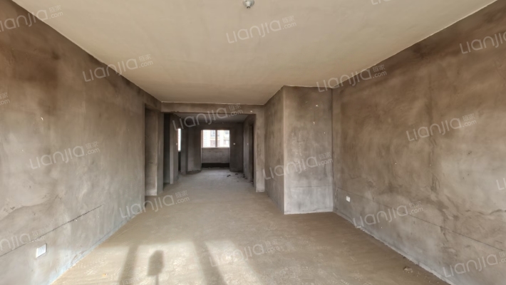 钢混结构 南北通透板楼 中间楼层 视野开阔 距高铁站近-客厅