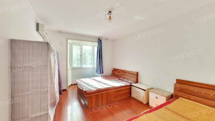 钻石广场 3室1厅 南 北-卧室C