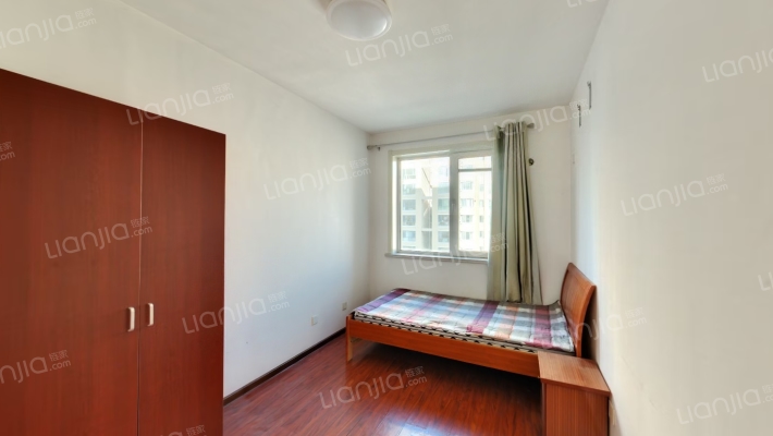 钻石广场 3室1厅 南 北-卧室B