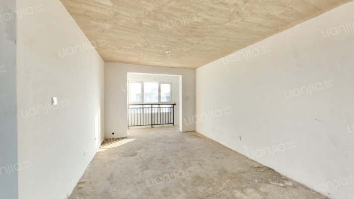 好楼层 全天采光 三居室 绿色宜居-客厅