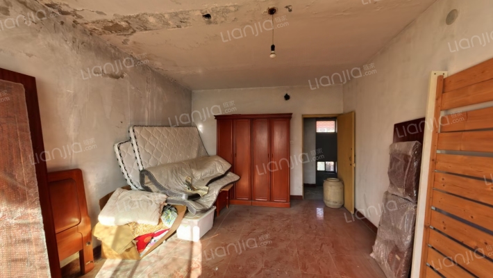 市区兴泰花园别墅 种菜的地方足够大！-卧室D