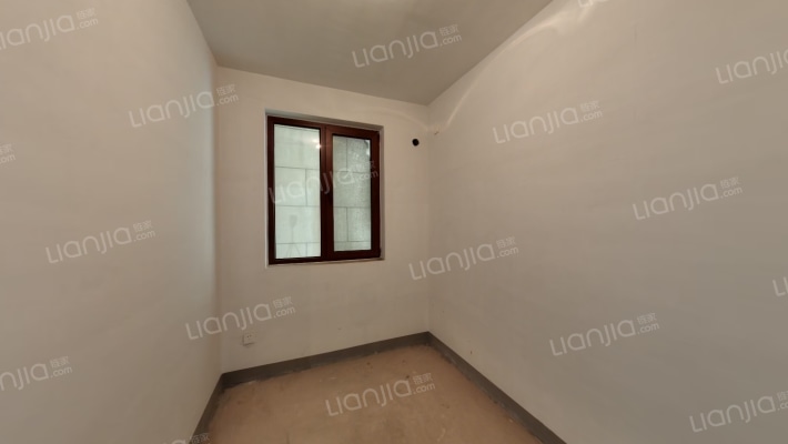 新干线，全阳三居，带车位，业主诚心出售-卧室B