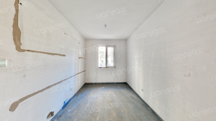 户型方正  南北通透 下跃 实得双倍面积-餐厅