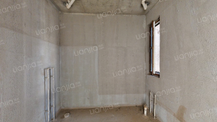 高铁新干线 一梯一户花园洋房，前后水系 采光好-卫生间B