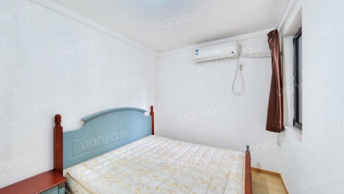 精装修全阳三居，业主急售！有房本！-卧室A