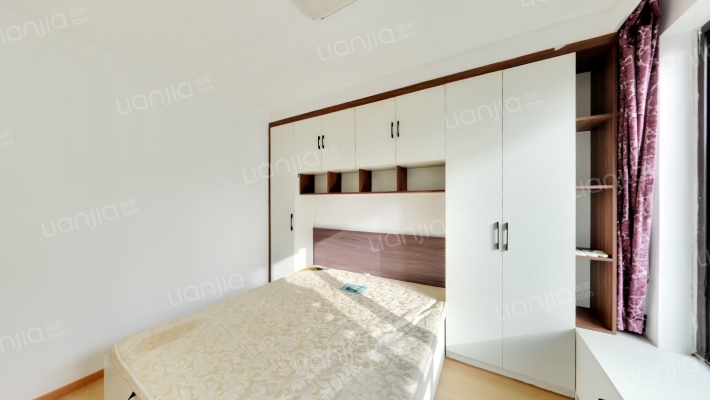 精装修全阳三居，业主急售！有房本！-卧室C