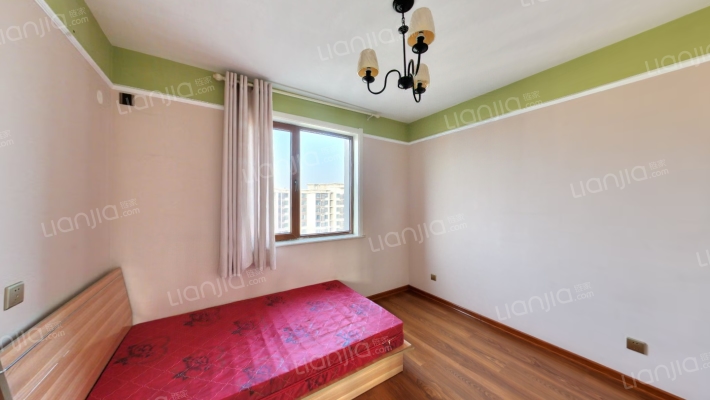 南向3居 户型方正 精装修  全天采光-卧室B