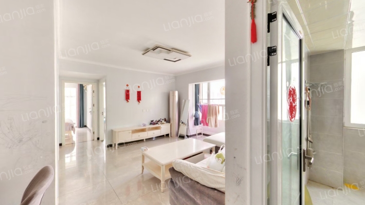 精装两居，家具家电齐，业主诚意出售-客厅