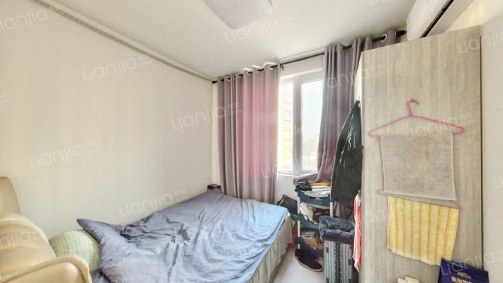 好位置   一梯两户电梯洋房  户型方正  精装修-卧室D