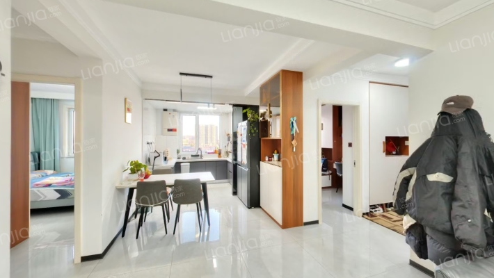 印象城，新小区，临火车站，近高铁，大三居，配套成熟-客厅