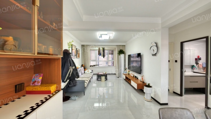 印象城，新小区，临火车站，近高铁，大三居，配套成熟-客厅