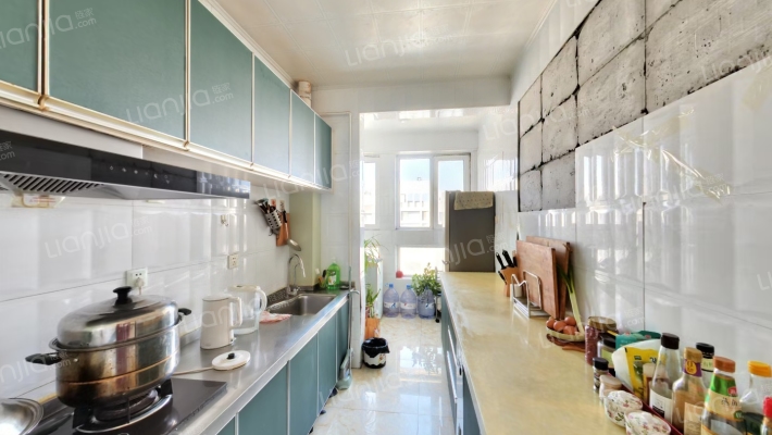 房源户型反正采光全天无遮挡   互相南北通透-厨房