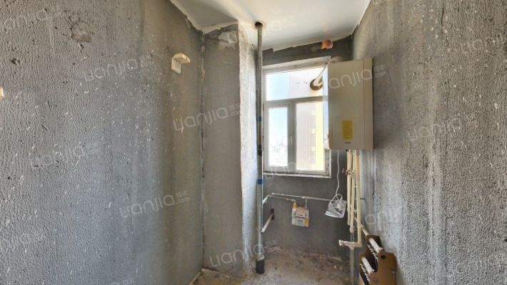 凯旋门 两居 好楼层 毛坯随心装 有钥匙-厨房