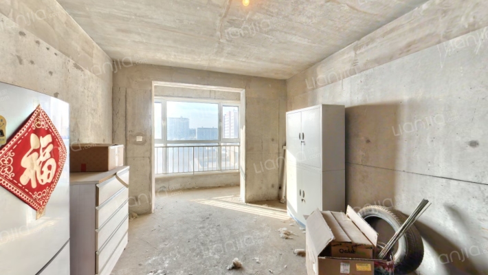 双语旁 一居室  毛坯 低总价-卧室