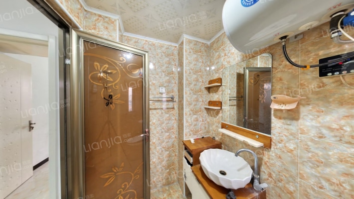 南北通透 自住精装修 拎包入住-卫生间