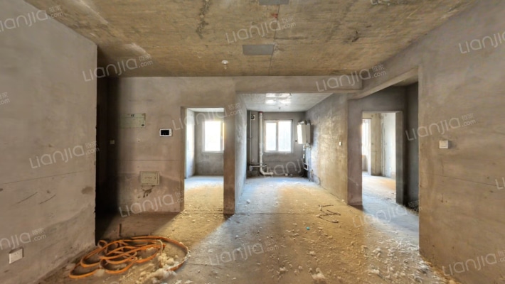 惠友开发双语旁南北通透3居室带露台-客厅