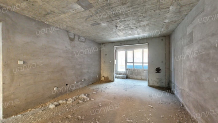 惠友开发双语旁南北通透3居室带露台-客厅