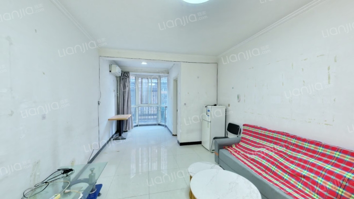 正规一居室，房本满五，诚意出售-客厅