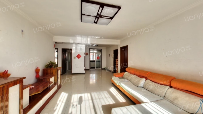 德远云璟西侧 板楼大社区 三阳户型 中间楼层-客厅